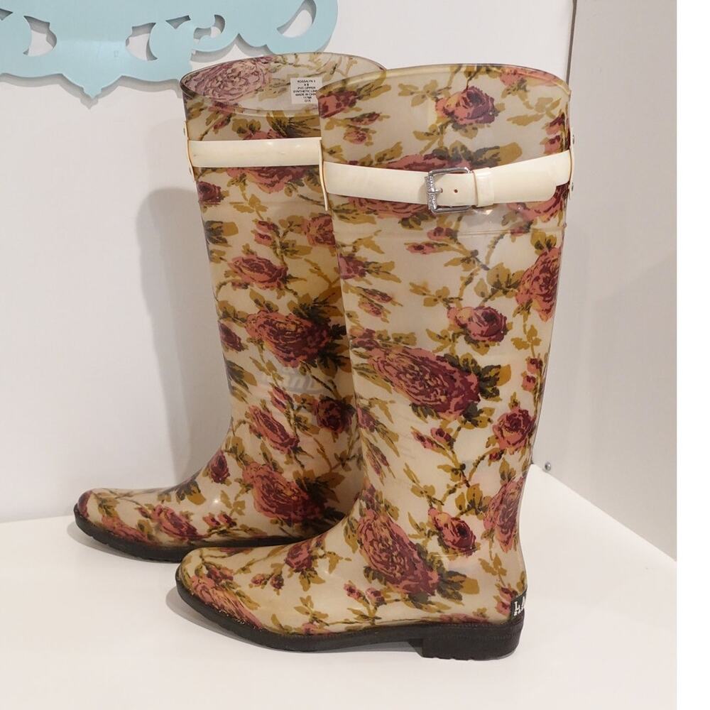 Lauren / Ralph Lauren / Rossalyn / boots /cream n rose floral / gold glitter